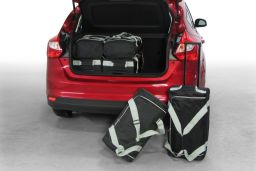 Ford Focus III 2011- 5 door Car-Bags.com travel bag set (1)