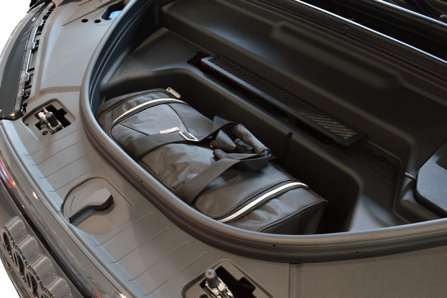 Sac Frunk convient à Audi Q6 e-tron (GF) 2024-présent Original Sac Frunk convient à Audi Q6 e-tron (GF) 2024-présent Original