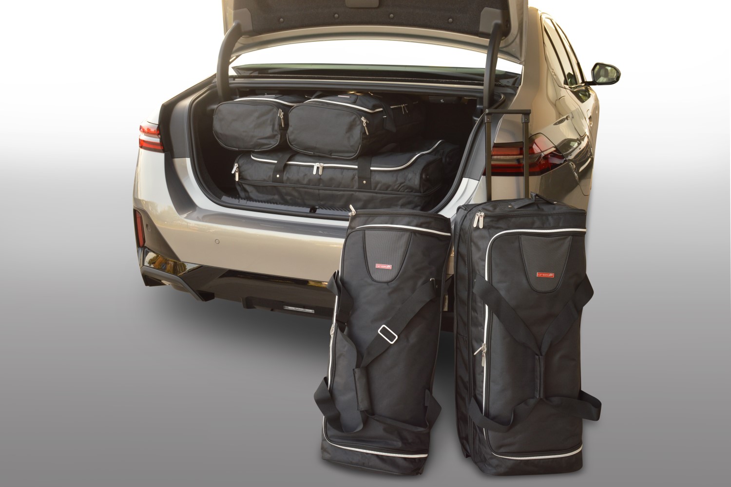 Set de sacs de voyage convient à BMW Série 5 (G60) 2023-présent 4 portes tricorps Original