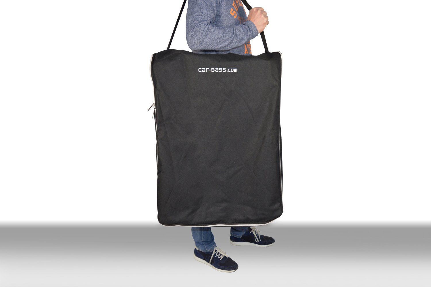 https://www.car-bags.com/images/stories/virtuemart/product/bikebag1-bike-carrier-bag-5.jpg