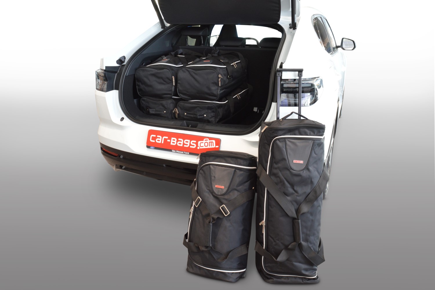 Travel bag set suitable for Ford Capri EV 2024-present   Original