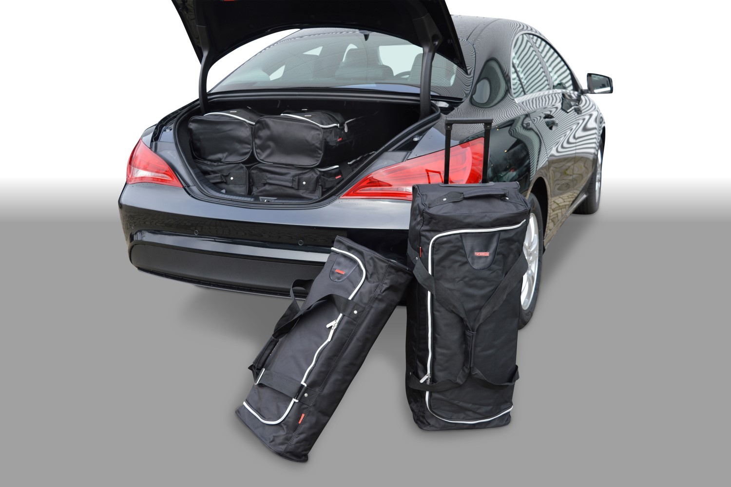 Travel bag set suitable for Mercedes-Benz CLA (C117) 2013-2019 4-door coupé Original