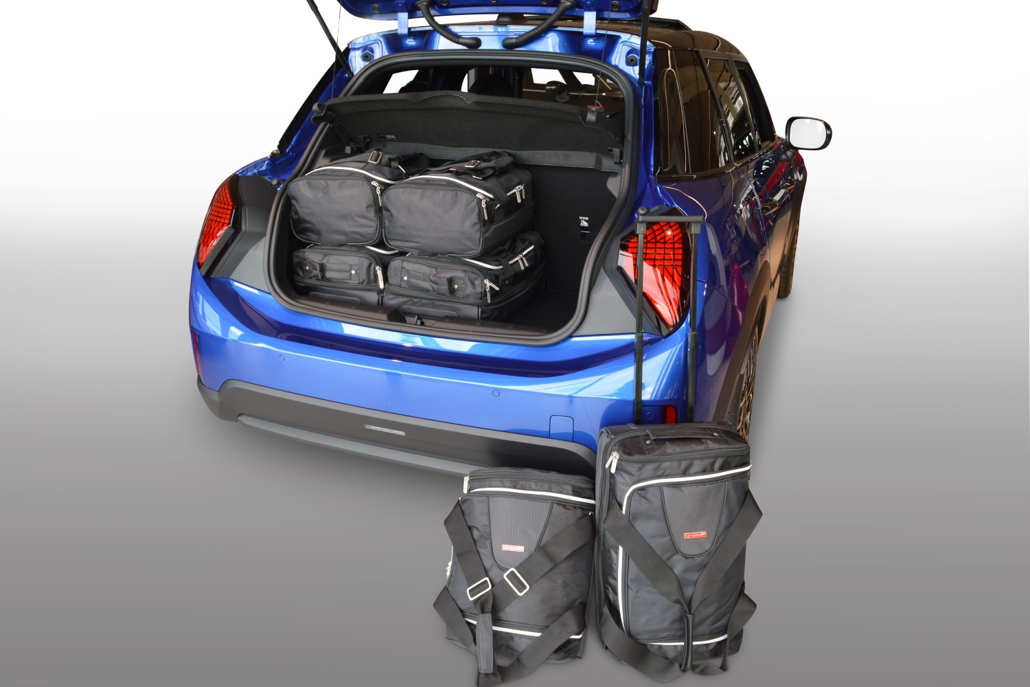 Travel bag set suitable for Mini Cooper (F65 - J01) 2025-present 5-door hatchback Original Travel bag set suitable for Mini Cooper (F65 - J01) 2025-present 5-door hatchback Original
