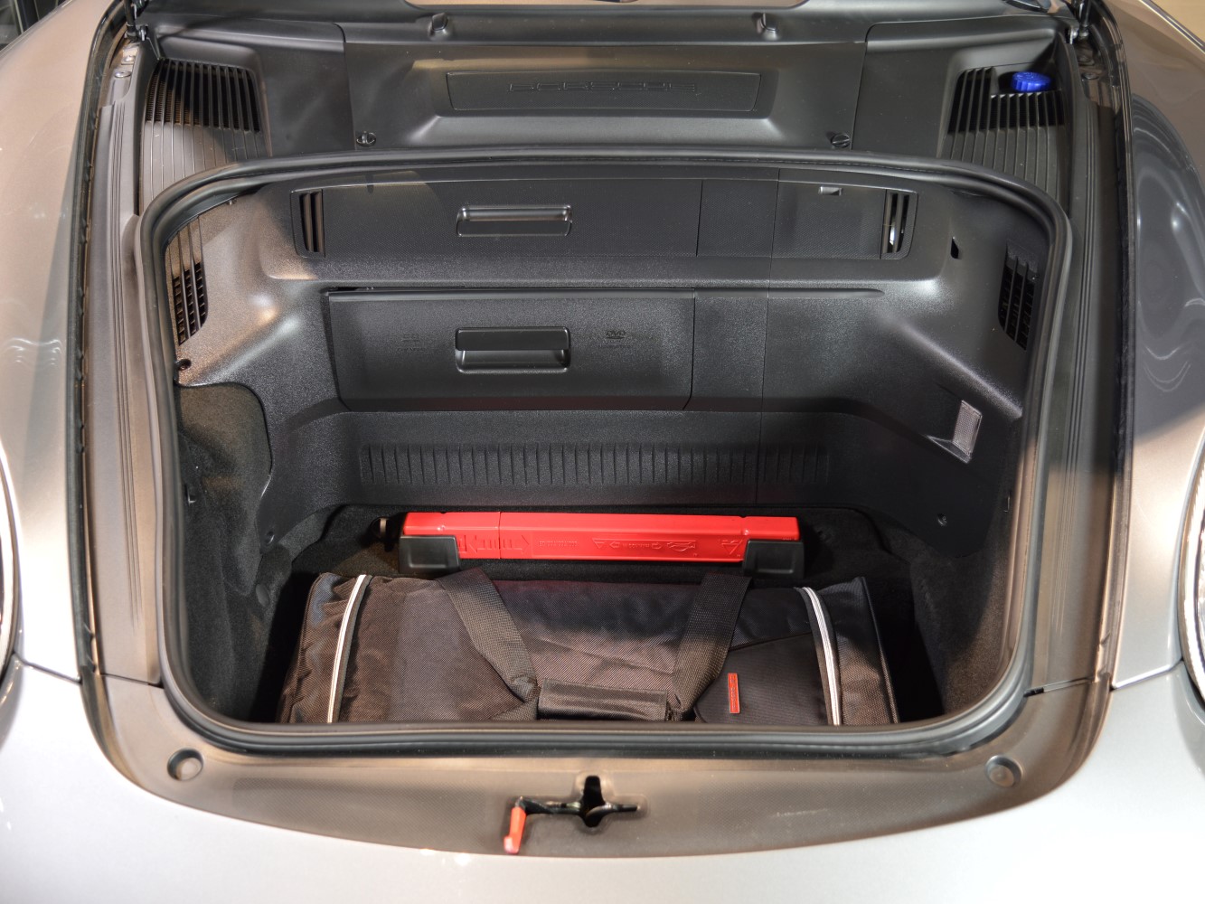 Porsche Cayman / Boxster (987) 2WD + 4WD with CD changer 2004-2012 Car-Bags reistassen - travel bags - Reisetaschen - sacs de_