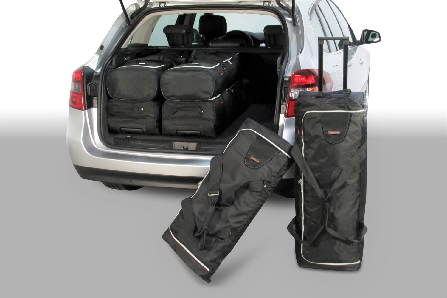 Renault Laguna III Estate / Grandtour 2007-2015 Car-Bags.com travel bag set (1)