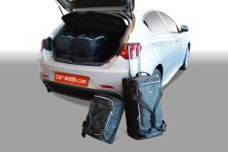 Alfa Romeo Giulietta 2010- 5 door Car-Bags.com travel bag set (1)