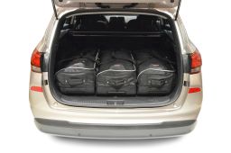 h11201s-hyundai-i30-wagon-pd-2017-car-bags-2.jpg