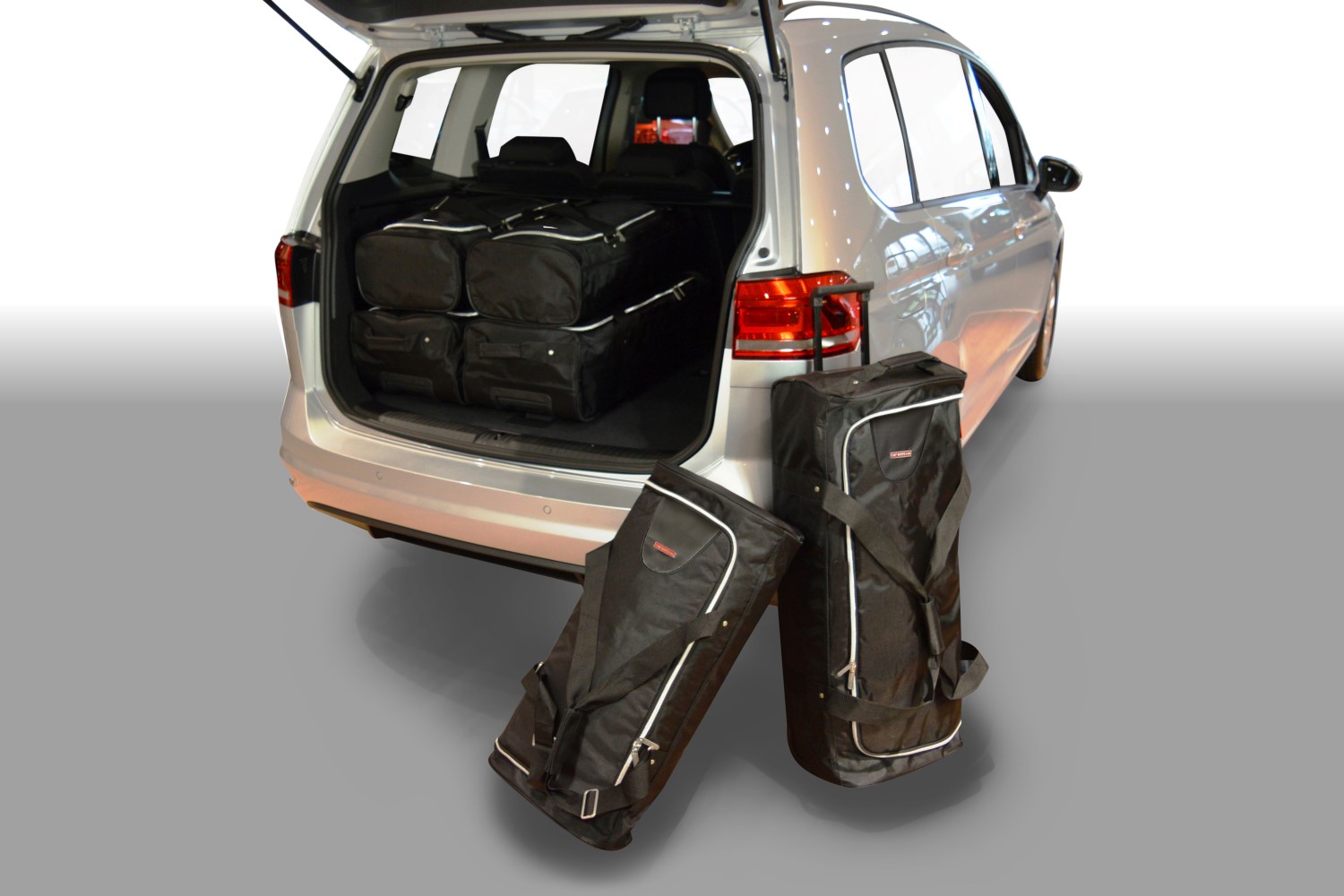 Travel bag set Volkswagen Touran (5T) 2015-present